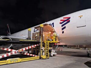 Exportadores brasileiros ganham nova rota de cargas com destino à Europa